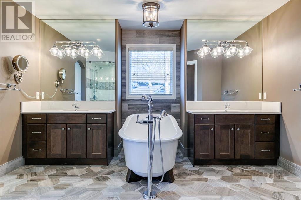 Single Family House for Sale in  Wentwillow Lane SW West Springs Calgary 