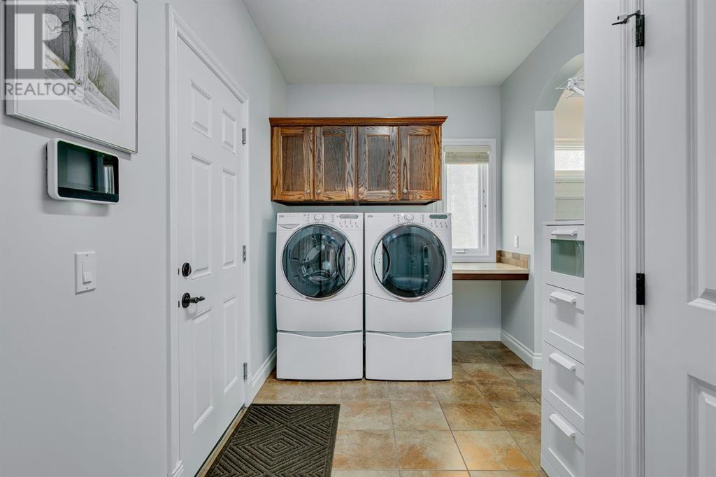Single Family House for Sale in  Wentwillow Lane SW West Springs Calgary 