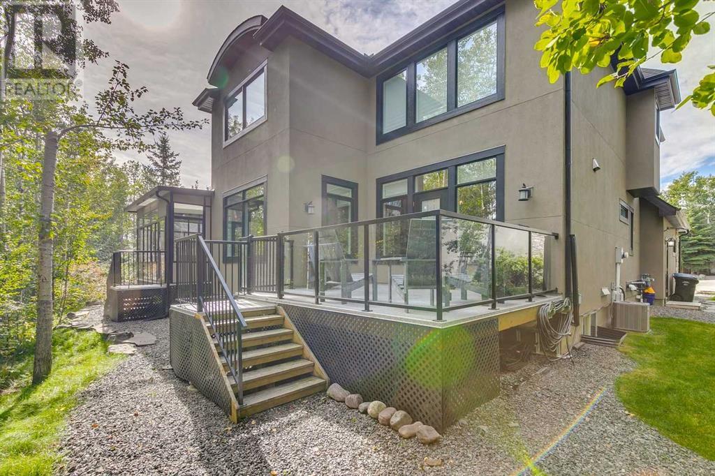 Single Family House for Sale in  Wentwillow Lane SW West Springs Calgary 