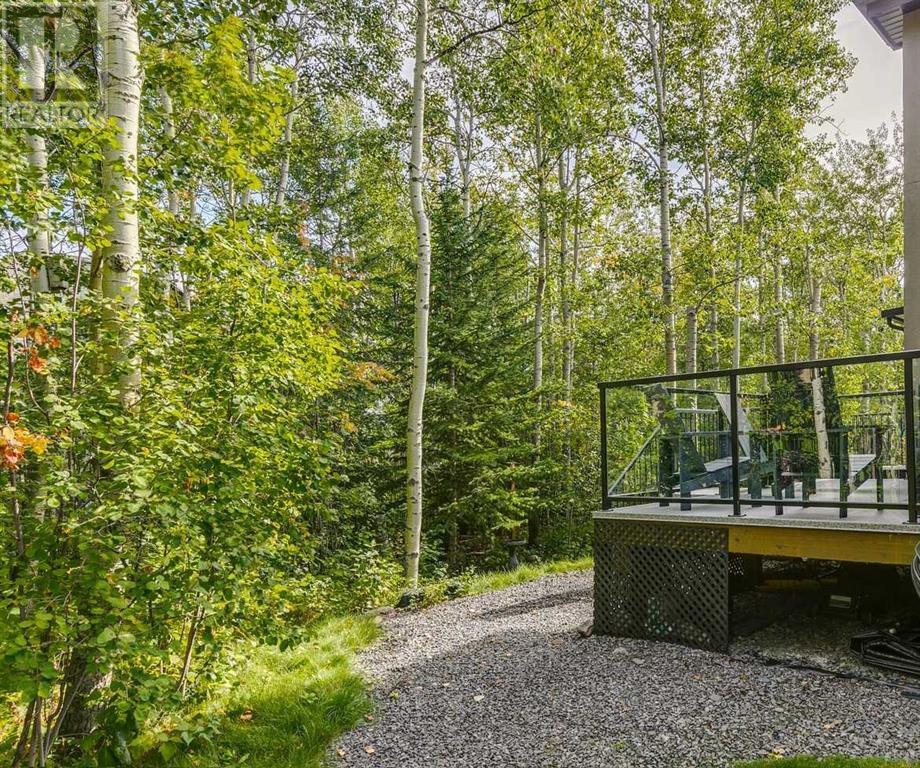 Single Family House for Sale in  Wentwillow Lane SW West Springs Calgary 