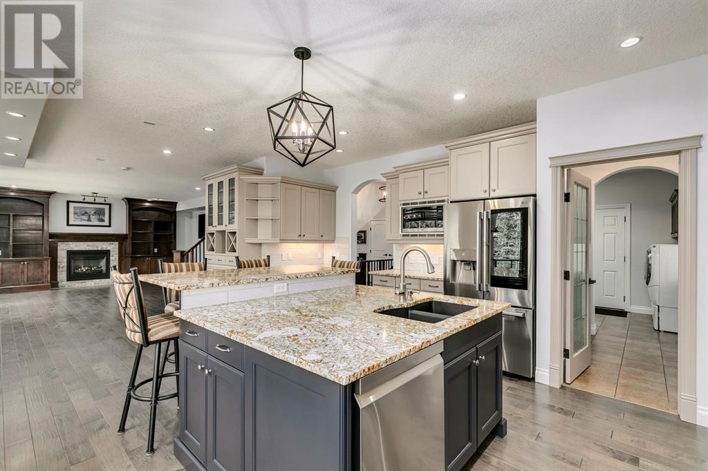 Single Family House for Sale in  Wentwillow Lane SW West Springs Calgary 