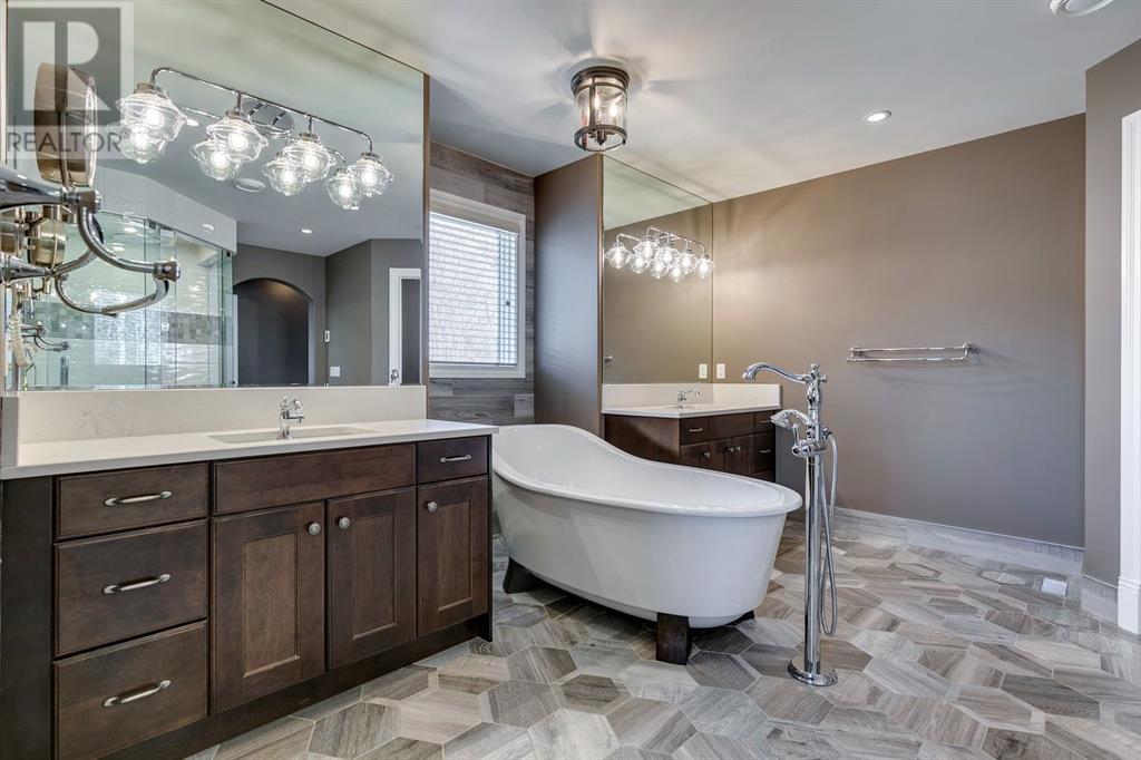 Single Family House for Sale in  Wentwillow Lane SW West Springs Calgary 