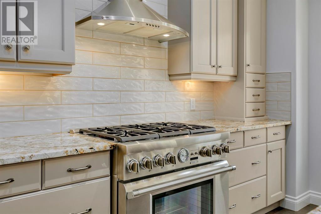 Single Family House for Sale in  Wentwillow Lane SW West Springs Calgary 