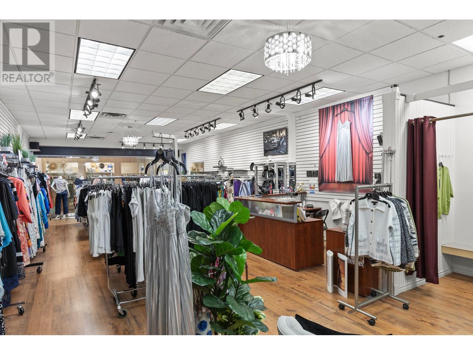 13/14 565 Bernard Avenue, Kelowna