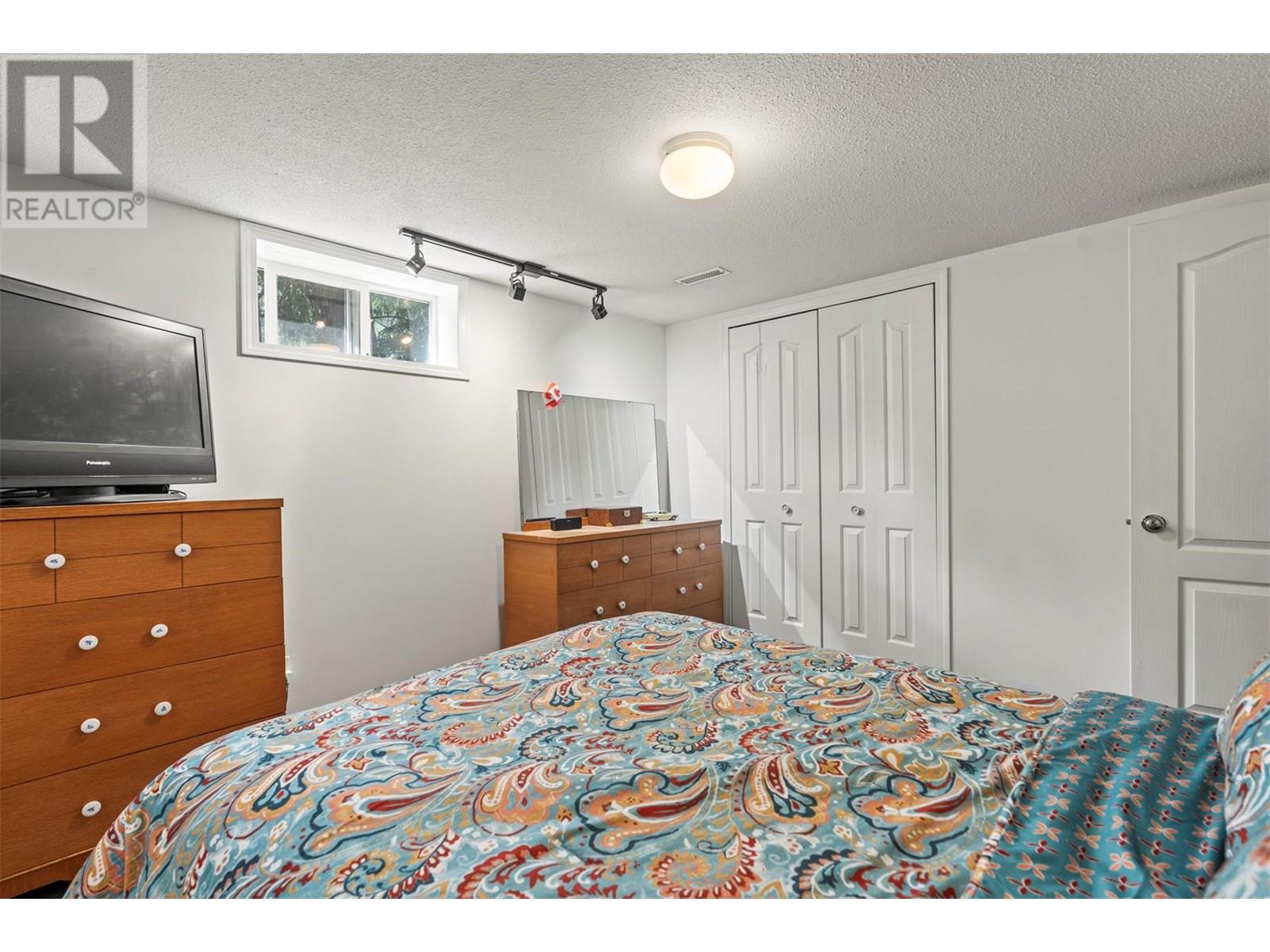 Photo 4 of 3401 20 Street, Vernon BC