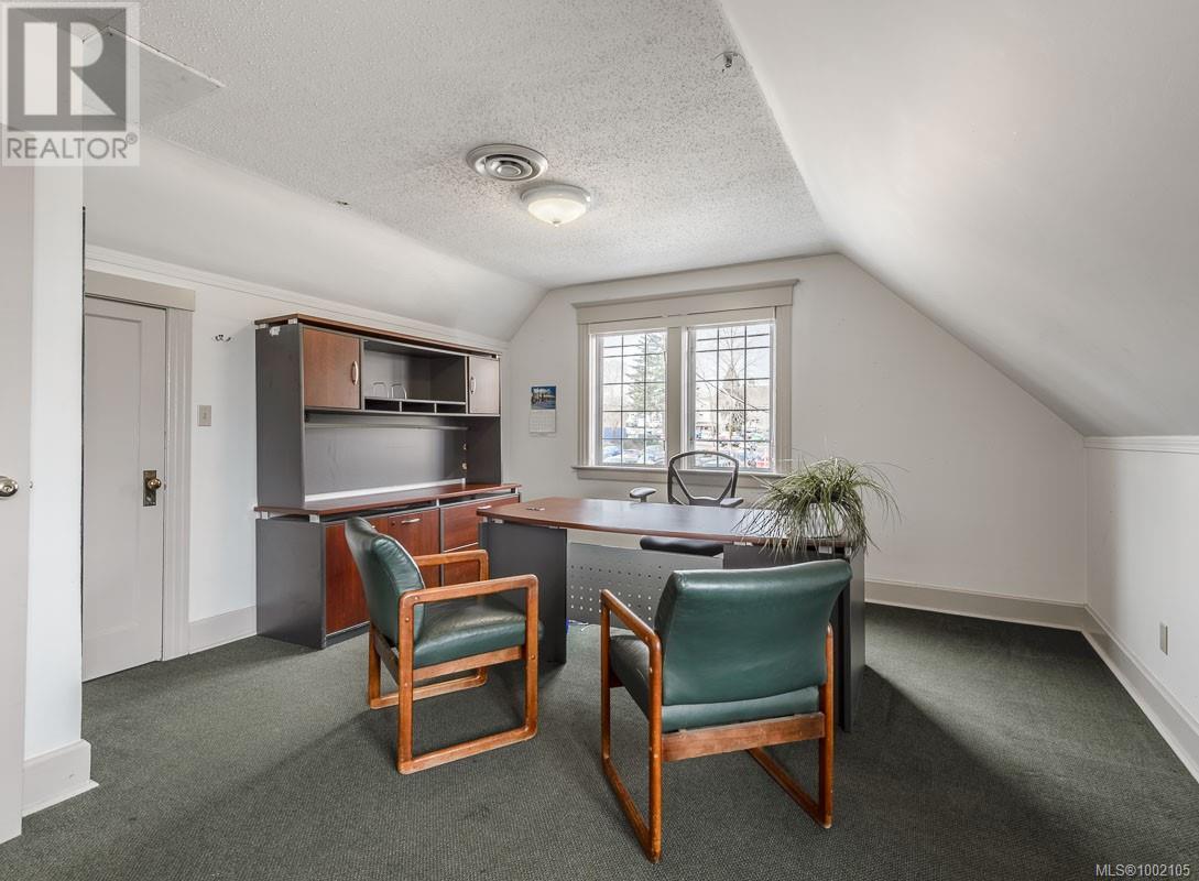 Photo 15 of 301 Franklyn St, Nanaimo BC