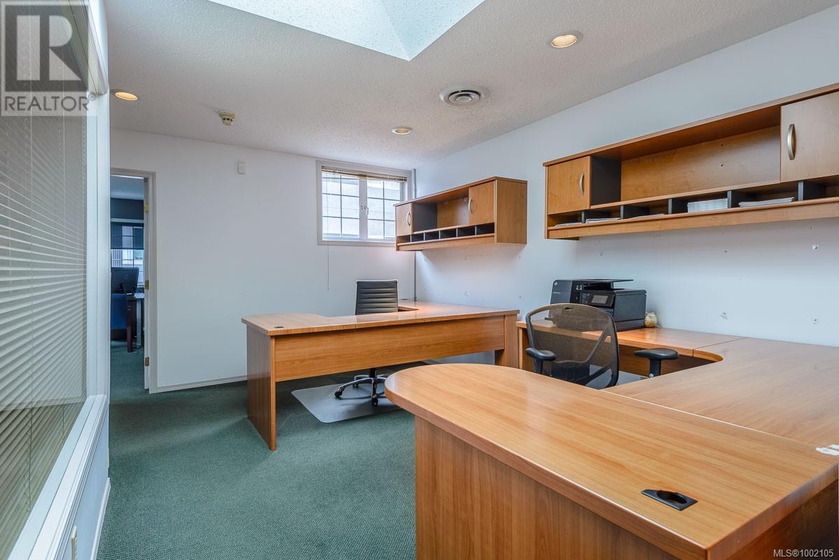 Photo 18 of 301 Franklyn St, Nanaimo BC