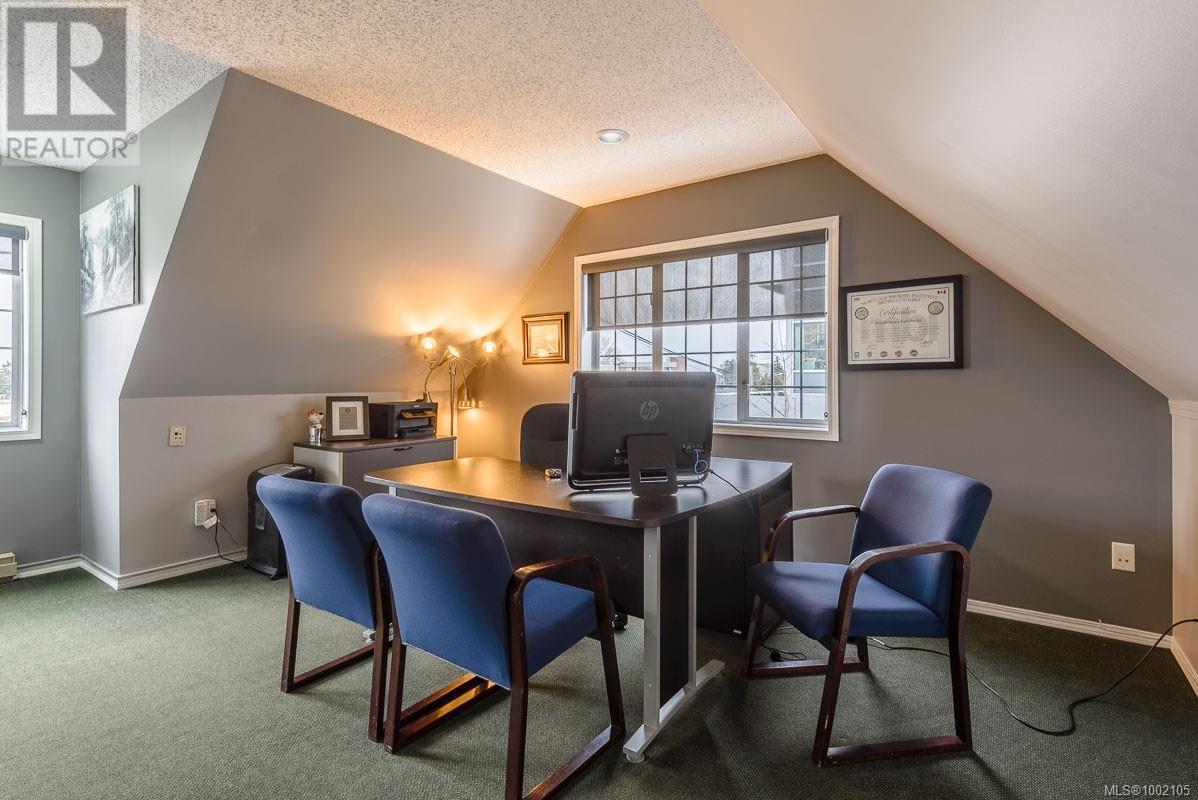 Photo 22 of 301 Franklyn St, Nanaimo BC