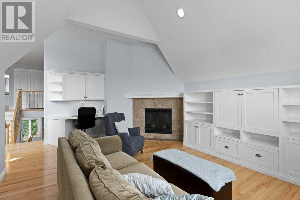 Single Family House for Sale in  Discovery Ridge Bay SW Discovery Ridge Calgary 
