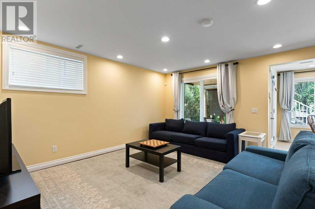 Single Family House for Sale in  Discovery Ridge Bay SW Discovery Ridge Calgary 