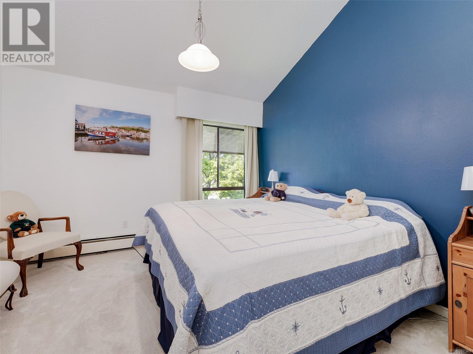 406 1009 McKenzie Ave, Saanich