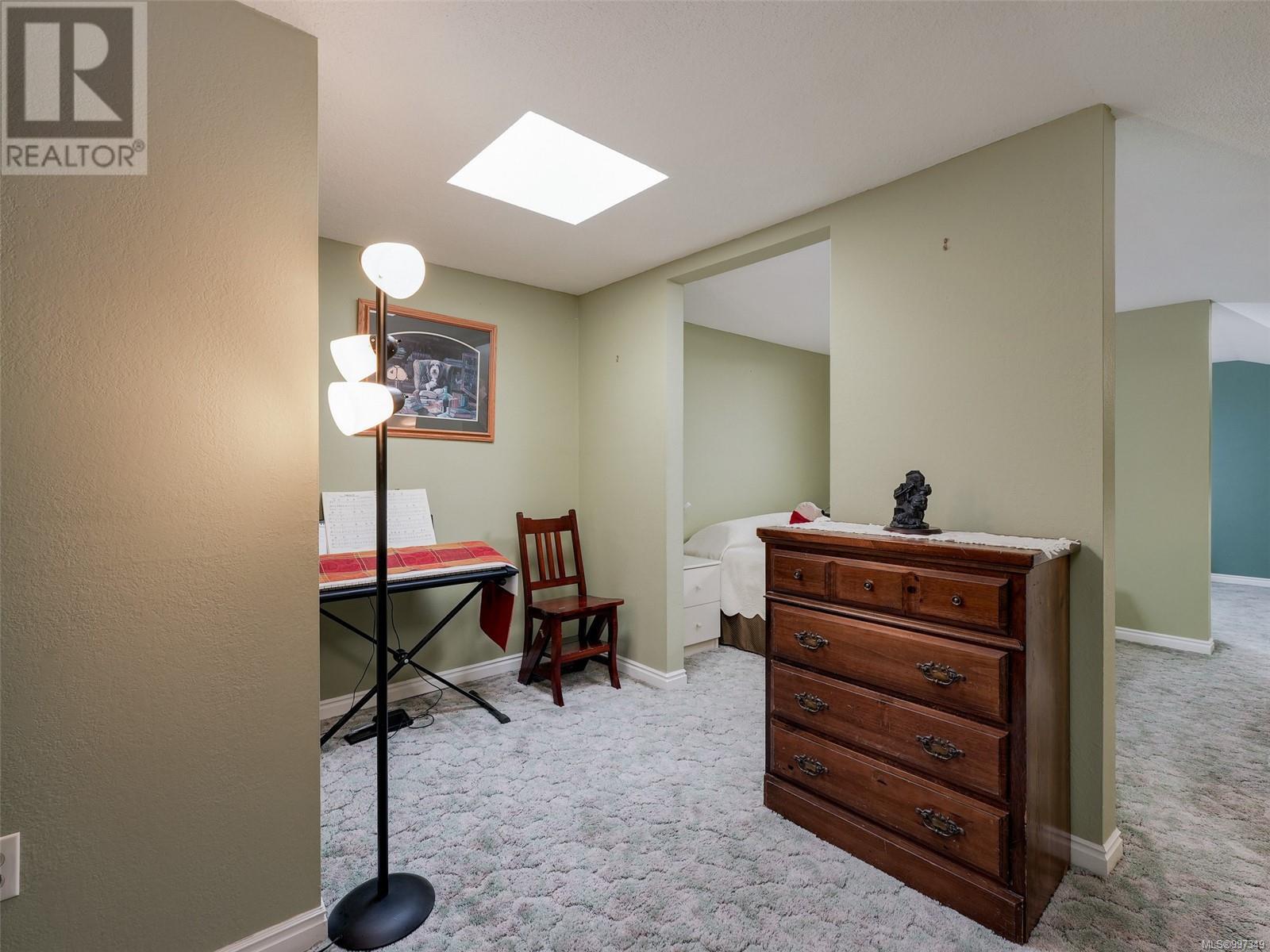 406 1009 McKenzie Ave, Saanich