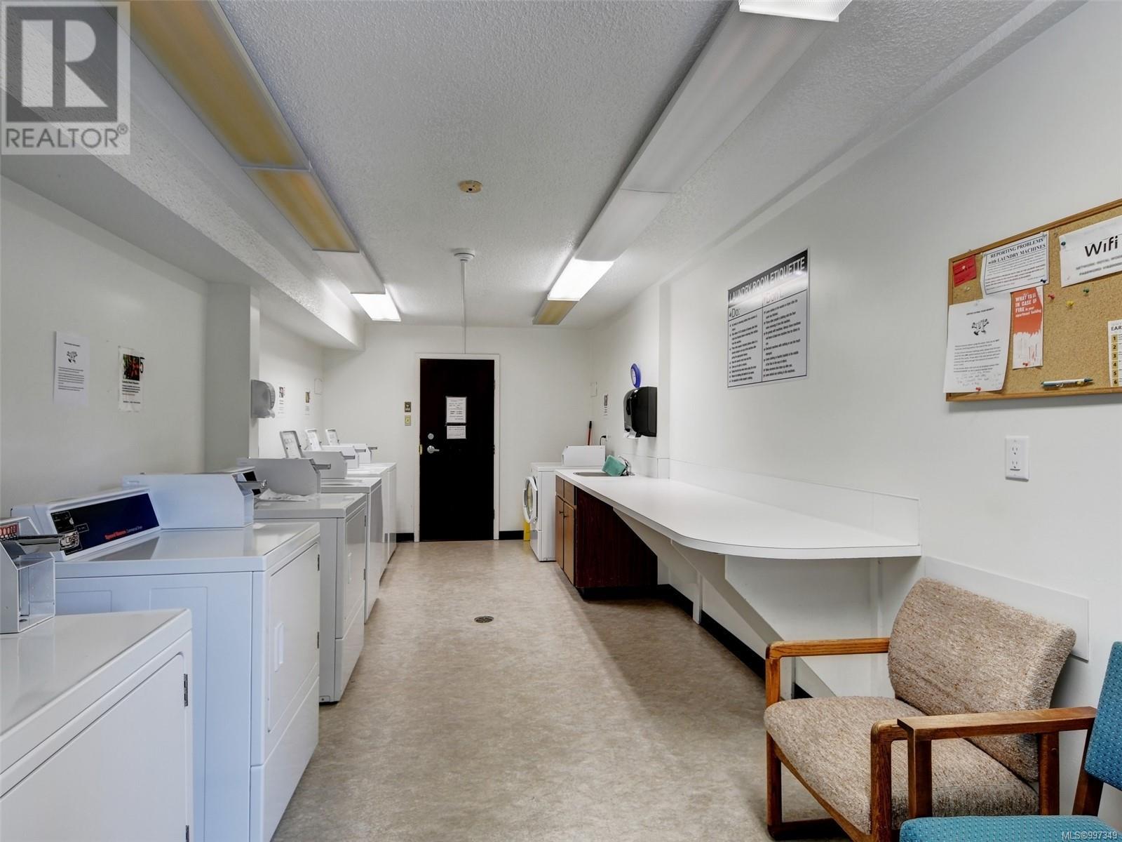 406 1009 McKenzie Ave, Saanich