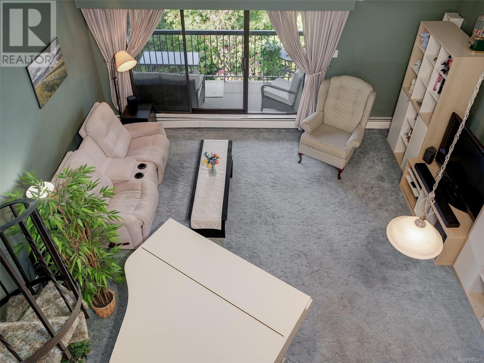 406 1009 McKenzie Ave, Saanich