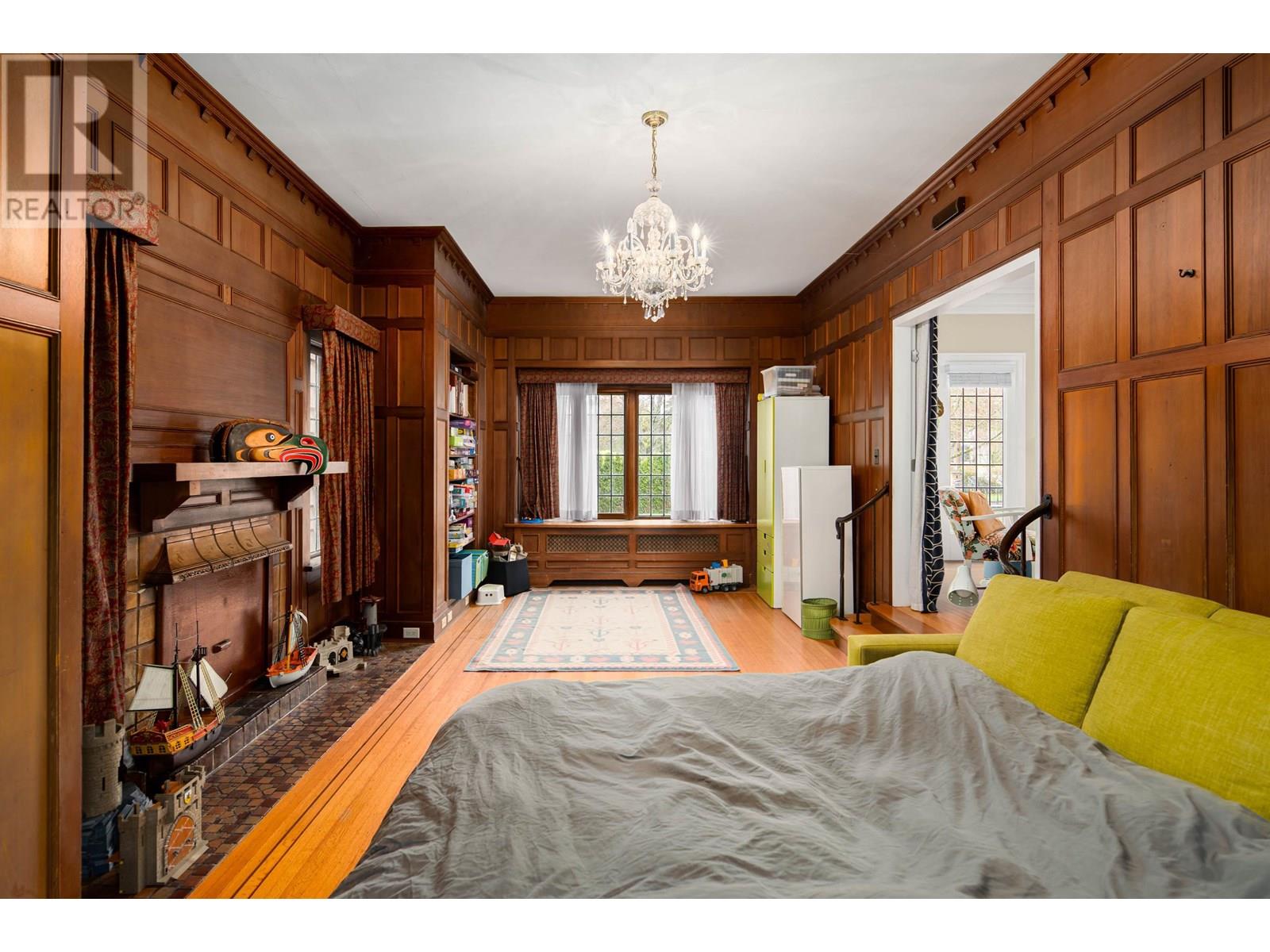 Photo 10 of 1678 Somerset Crescent, Vancouver BC