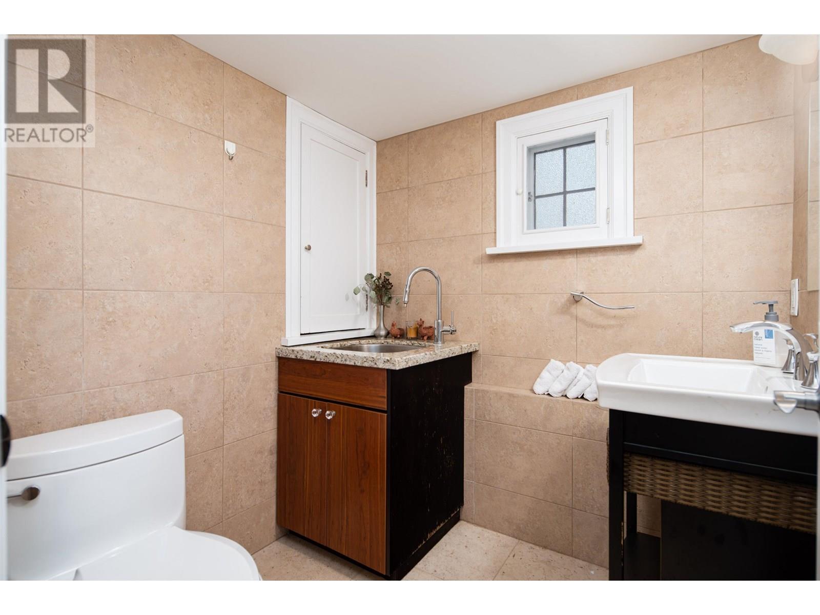 Photo 20 of 1678 Somerset Crescent, Vancouver BC