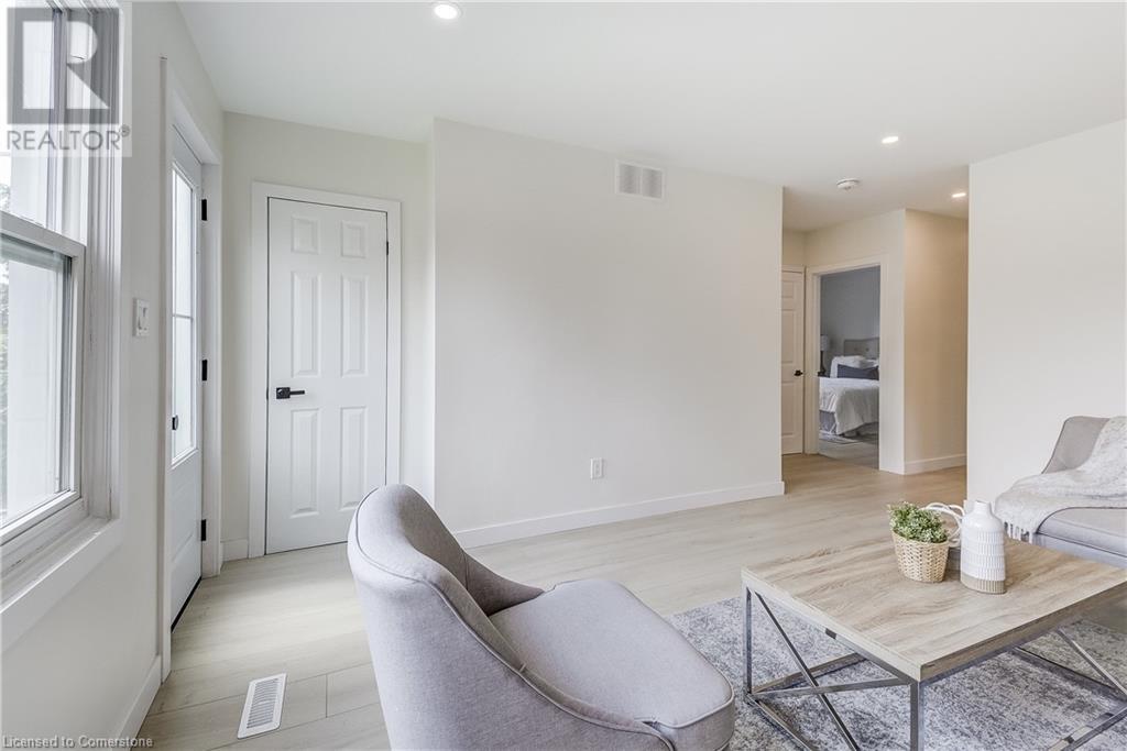 Photo 4 of 82 West 1st Street, Hamilton ON