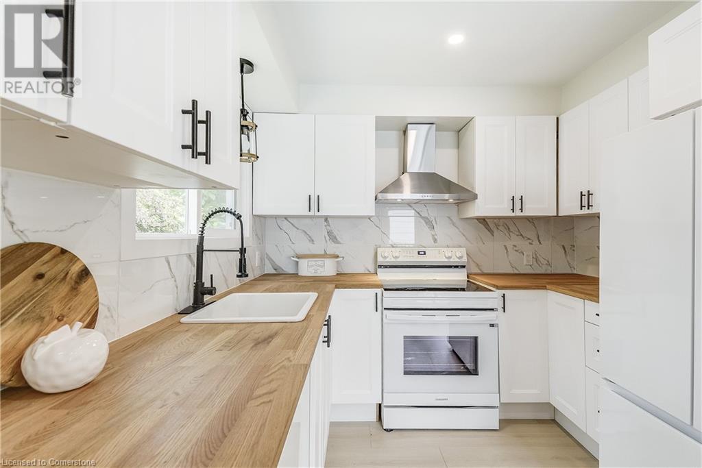 Photo 20 of 82 West 1st Street, Hamilton ON