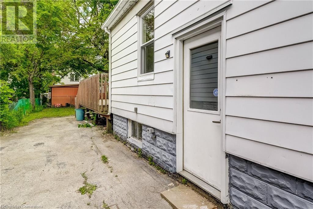 Photo 32 of 82 West 1st Street, Hamilton ON