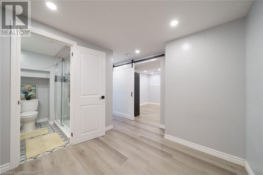 Photo 13 of 39 Bonaparte Way Unit Lower Unit, Hamilton ON