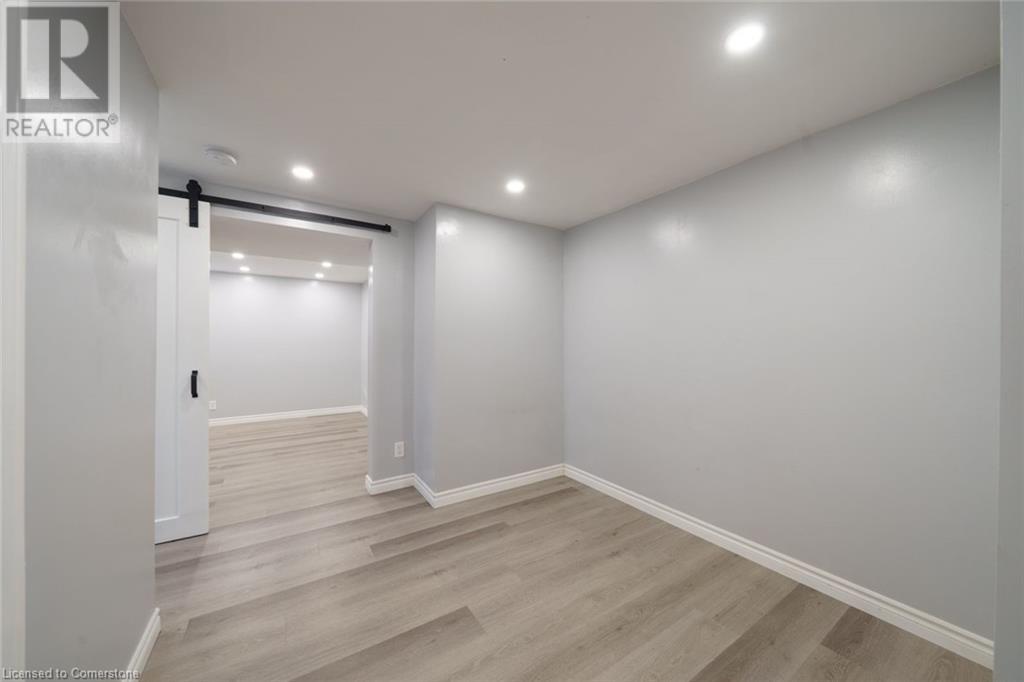 Photo 15 of 39 Bonaparte Way Unit Lower Unit, Hamilton ON