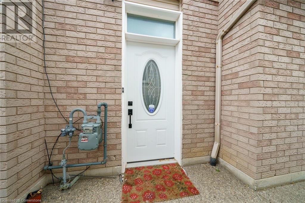 Photo 2 of 39 Bonaparte Way Unit Lower Unit, Hamilton ON