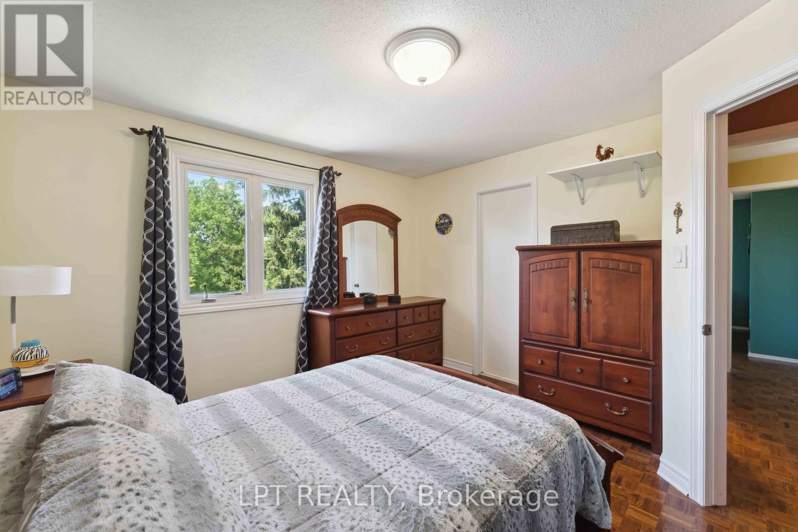 Photo 28 of 61 Fieldgate Drive, Ottawa ON