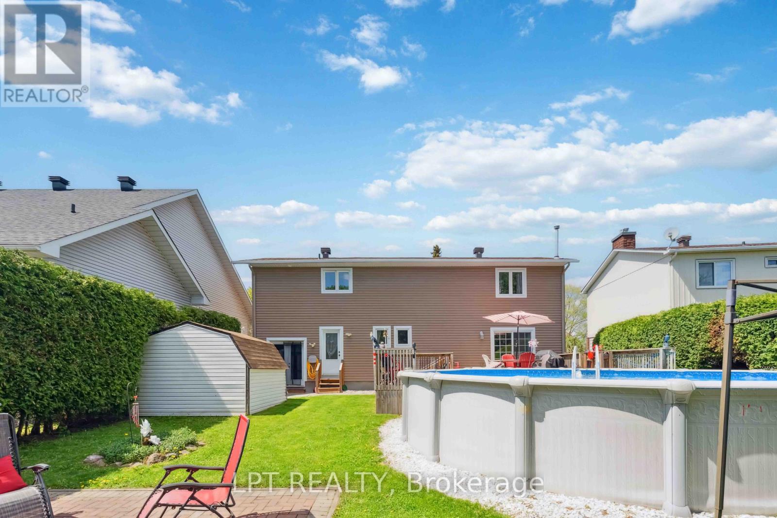 Photo 16 of 61 Fieldgate Drive, Ottawa ON