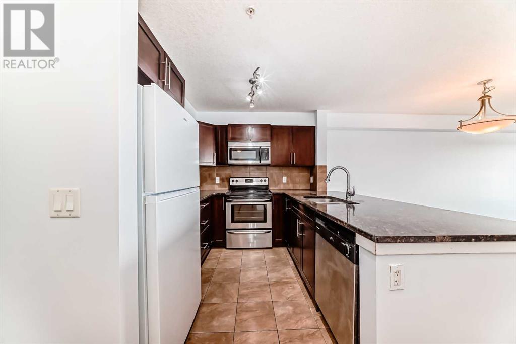 Single Family House for Sale in   Rocky Vista Gardens NW Rocky Ridge Calgary 