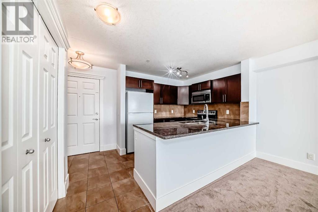 Single Family House for Sale in   Rocky Vista Gardens NW Rocky Ridge Calgary 