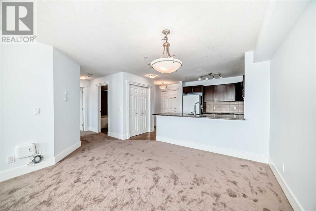 Single Family House for Sale in   Rocky Vista Gardens NW Rocky Ridge Calgary 
