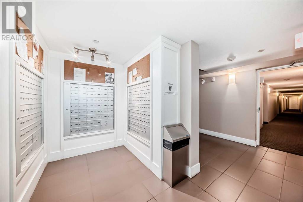 Single Family House for Sale in   Rocky Vista Gardens NW Rocky Ridge Calgary 