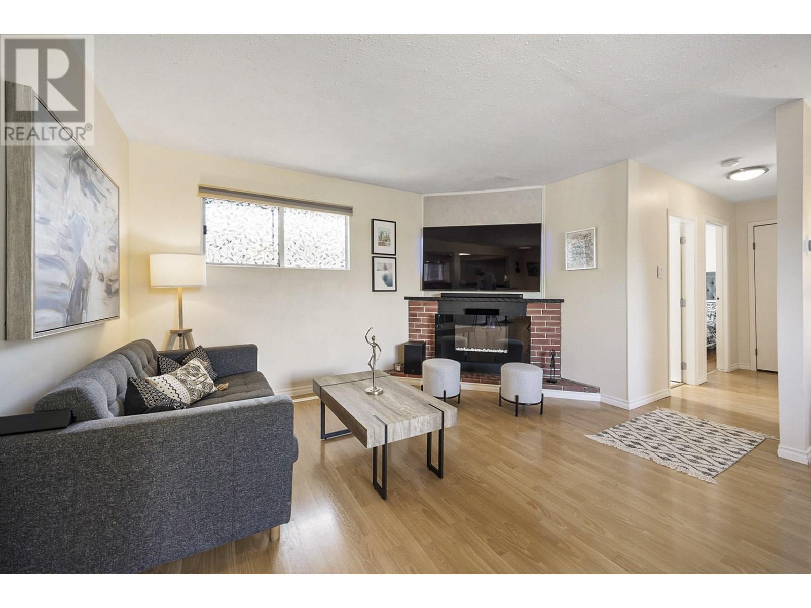 Photo 14 of 3819 Coast Meridian Road, Port Coquitlam BC