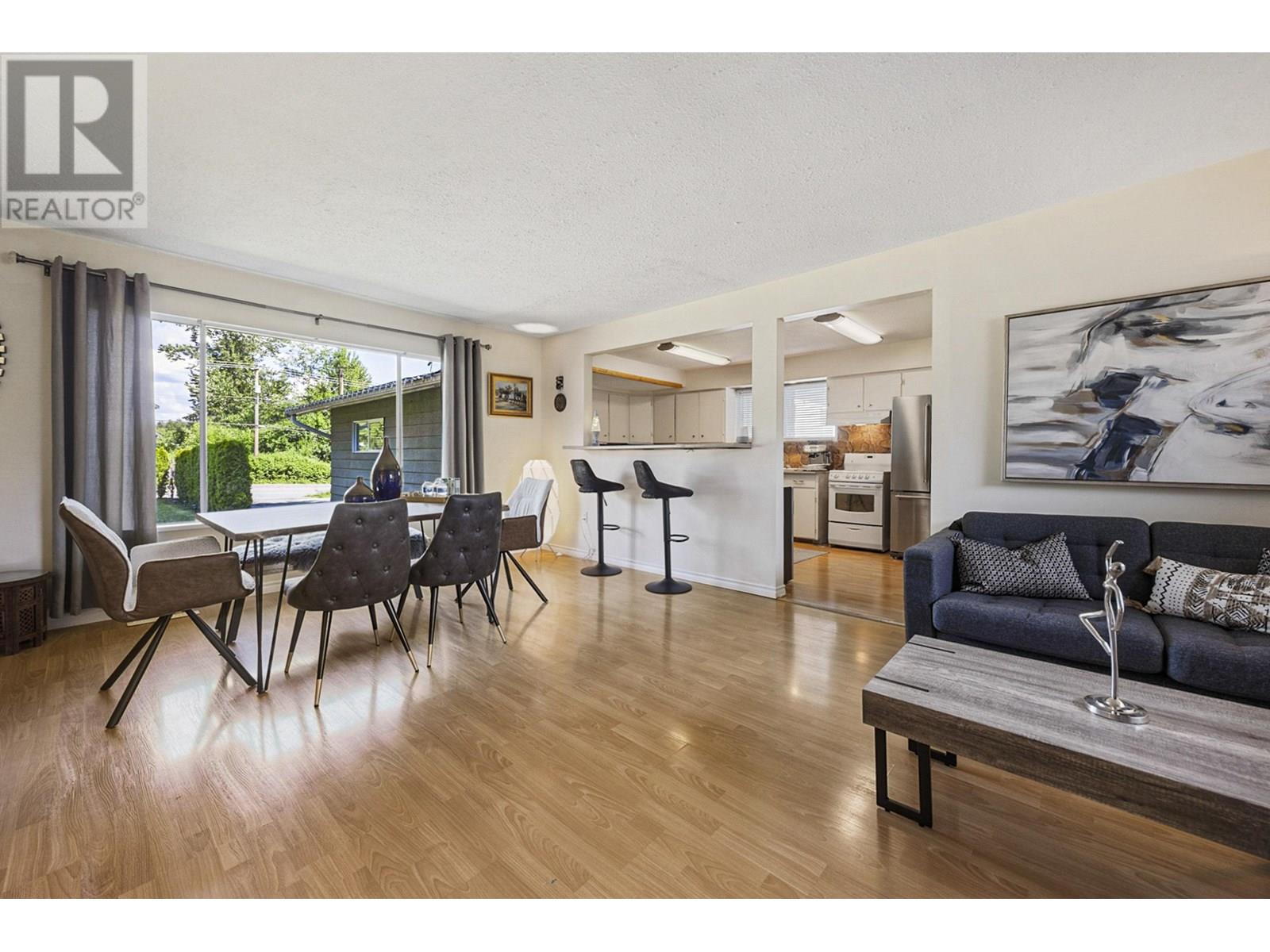 Photo 11 of 3819 Coast Meridian Road, Port Coquitlam BC