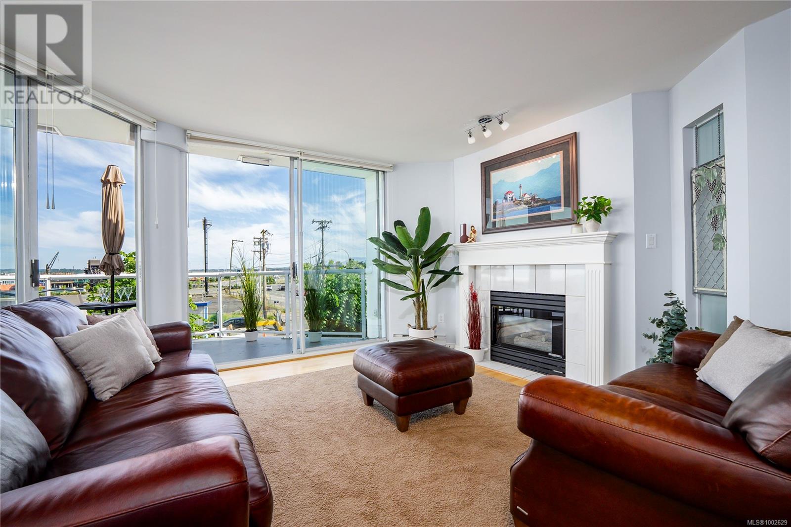 Photo 9 of 305 158 Promenade Dr, Nanaimo BC