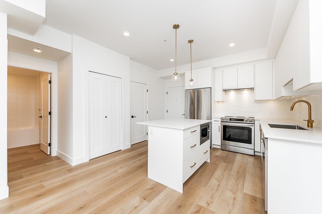 Photo 14 of 115 20282 72 B Avenue, Langley BC