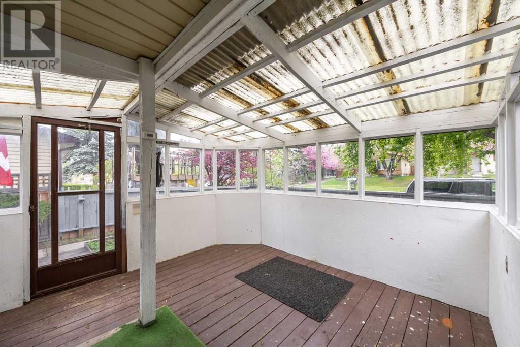 Single Family House 4 Level for Sale in  Erin Woods Drive SE Erin Woods Calgary 