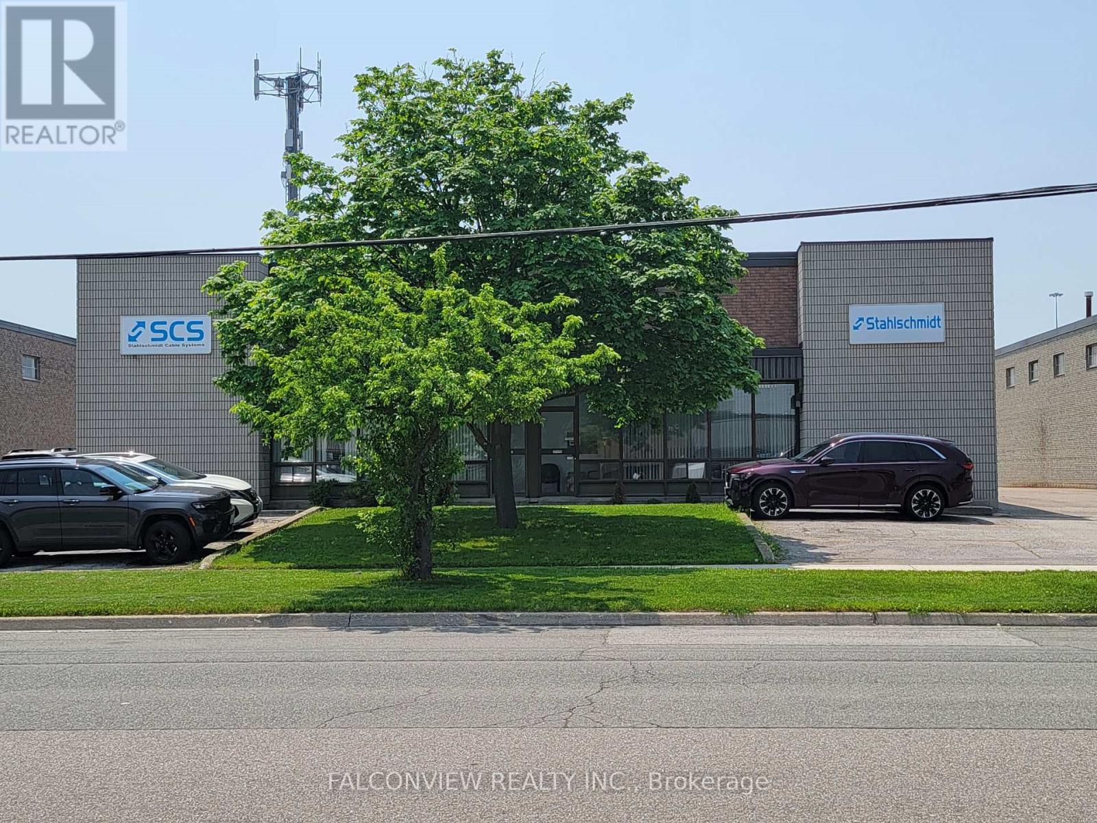 Photo 2 of 5208 Everest Drive, Mississauga ON