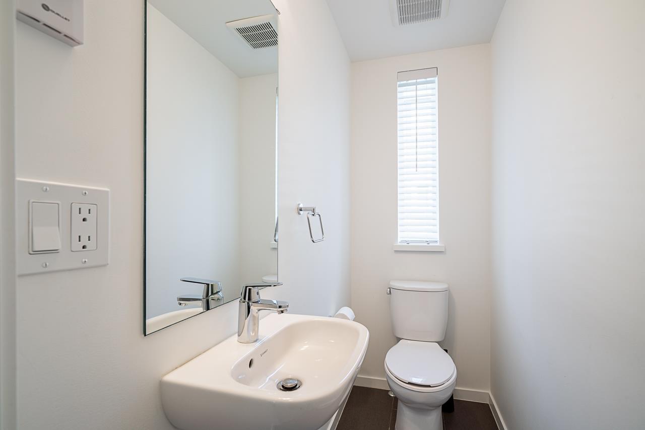 Photo 24 of 32 15778 85 Avenue, Surrey BC
