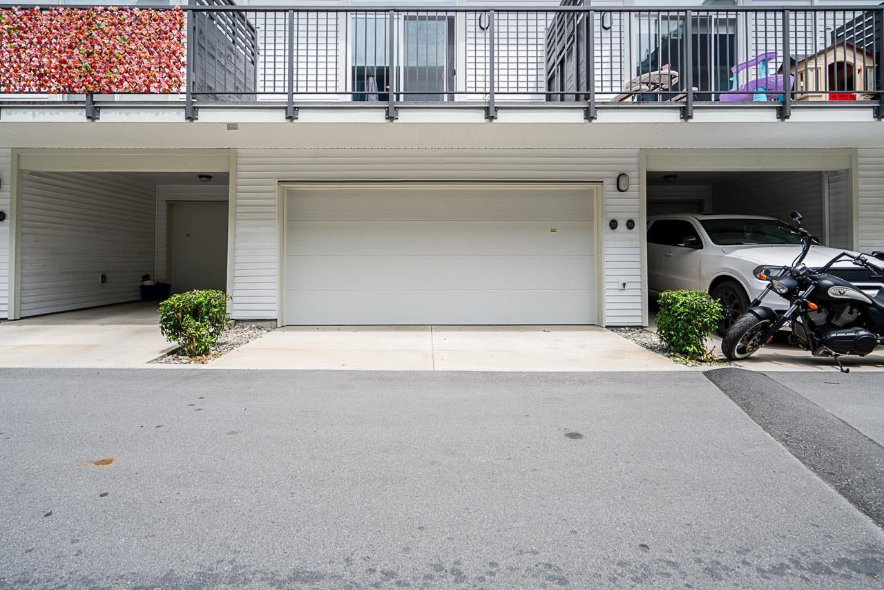 Photo 5 of 32 15778 85 Avenue, Surrey BC