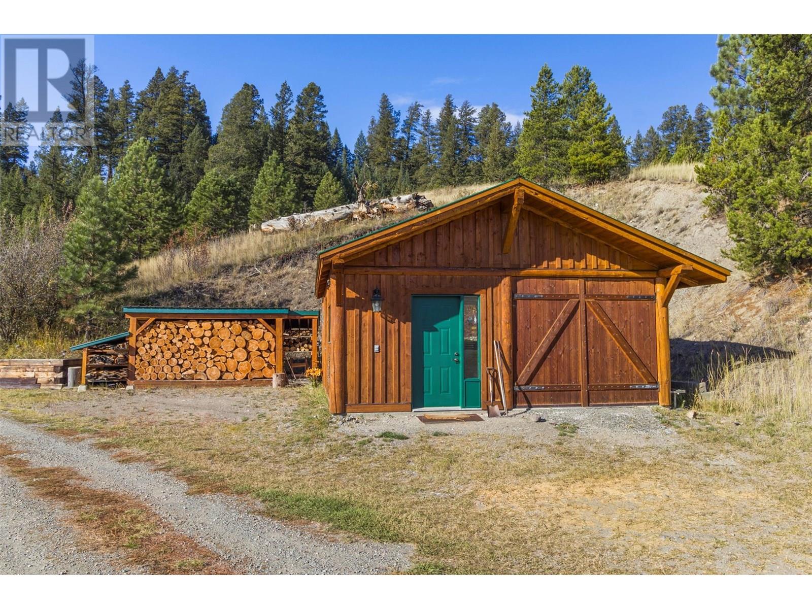 7020 Brolin Road, Logan Lake