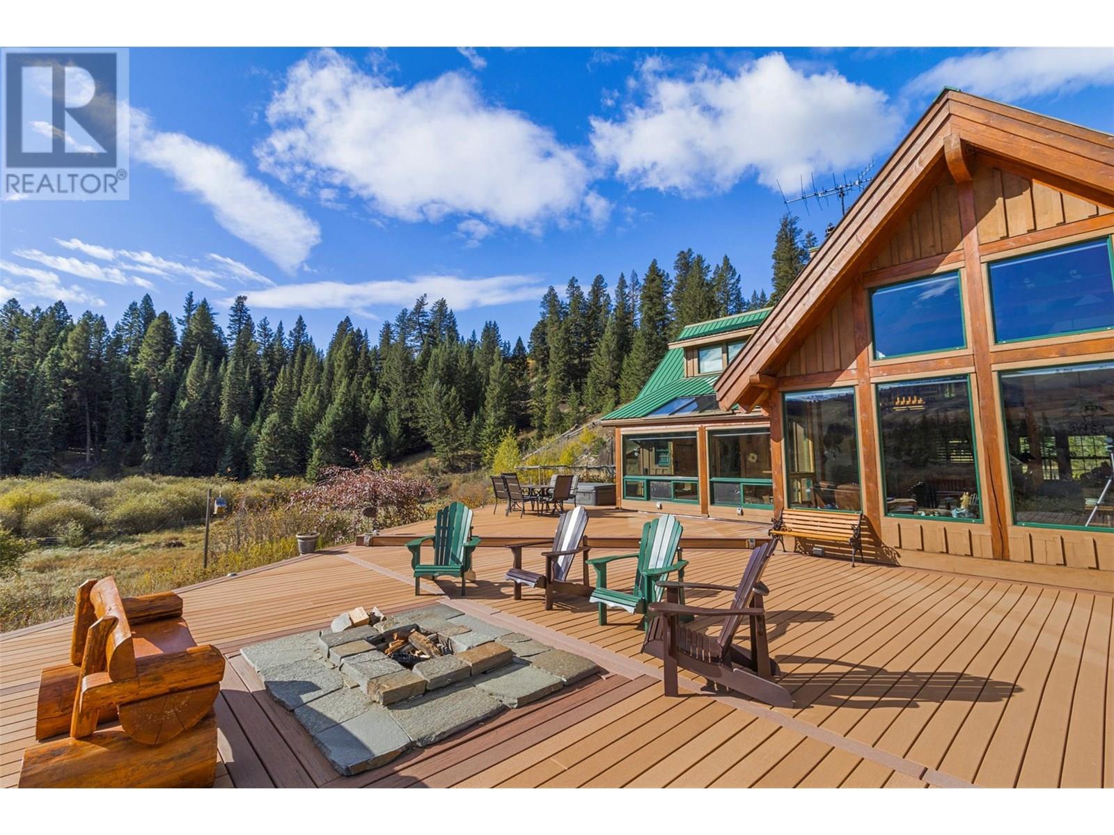 7020 Brolin Road, Logan Lake