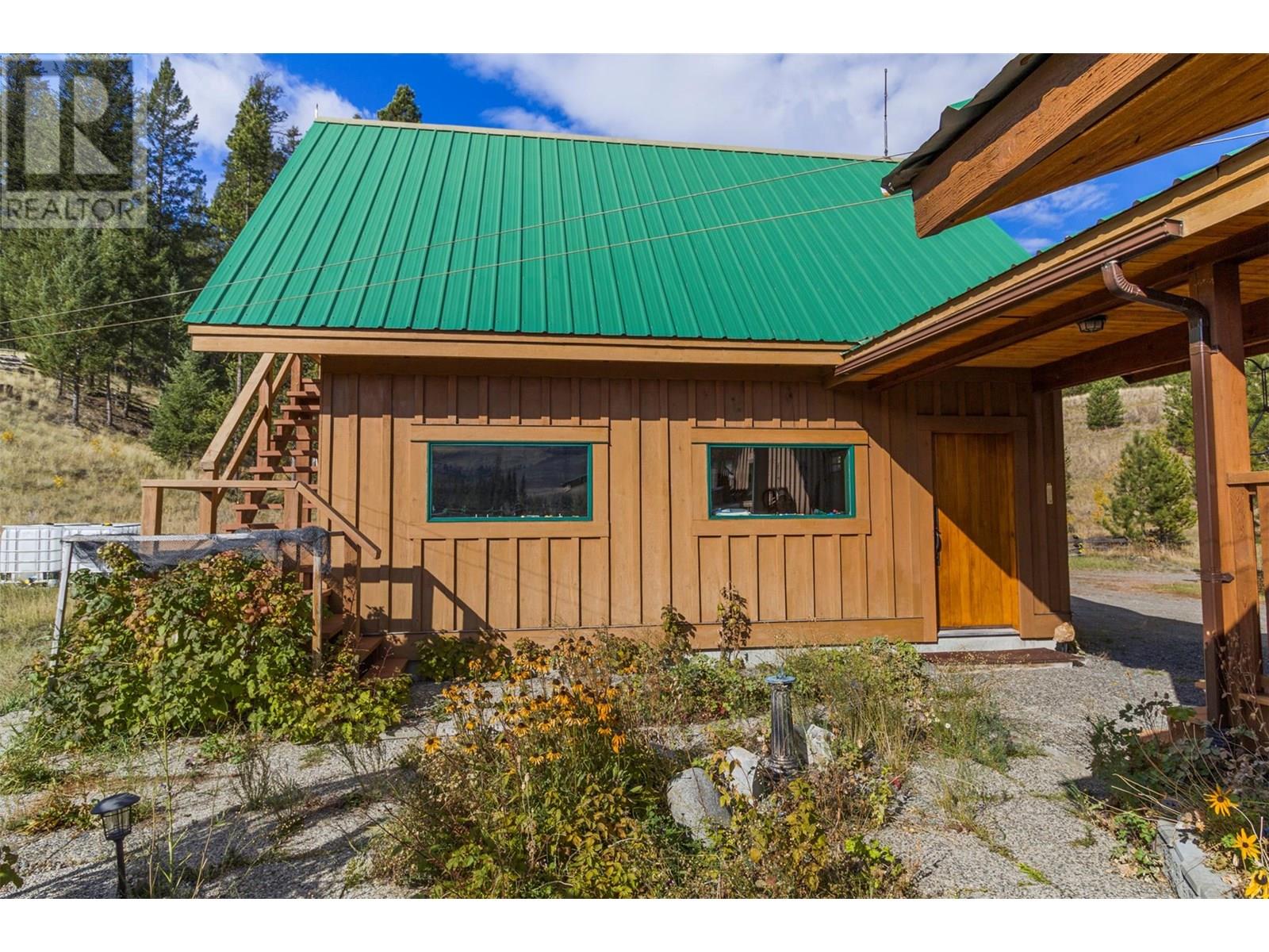 7020 Brolin Road, Logan Lake