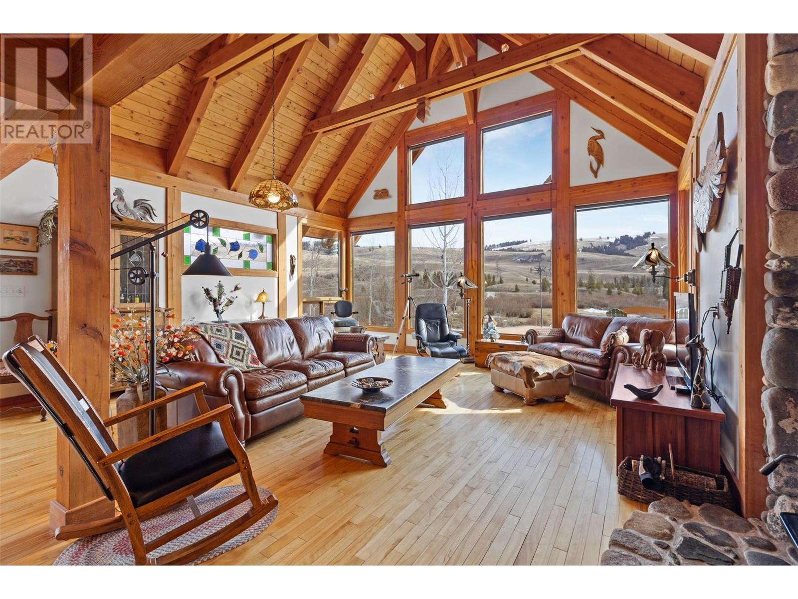 7020 Brolin Road, Logan Lake