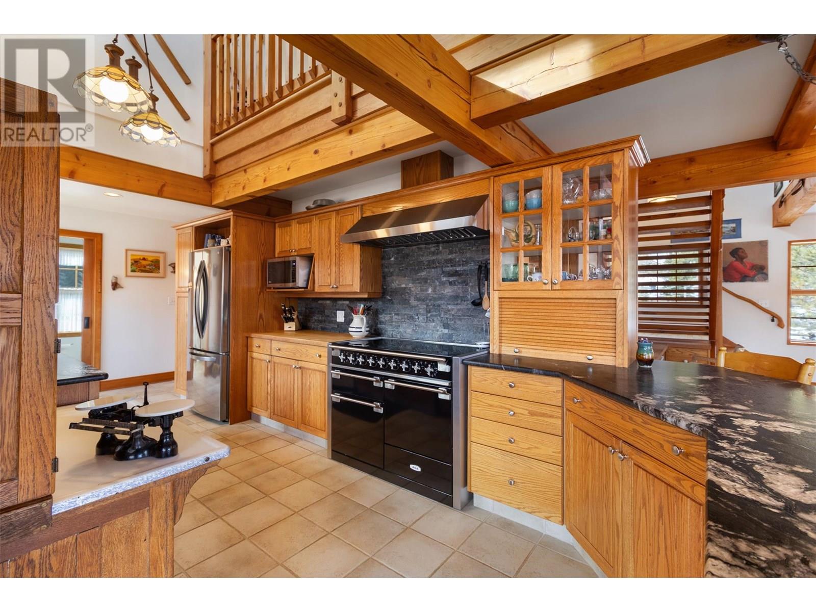 7020 Brolin Road, Logan Lake