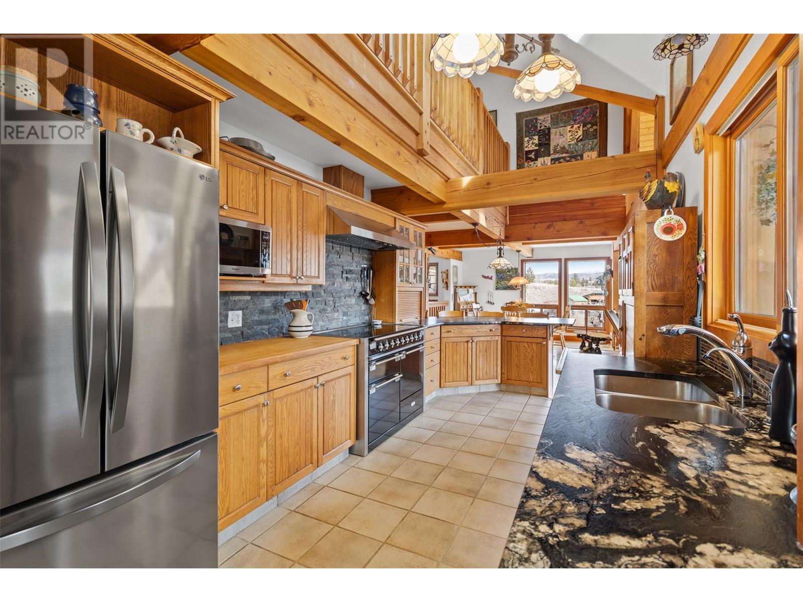 7020 Brolin Road, Logan Lake