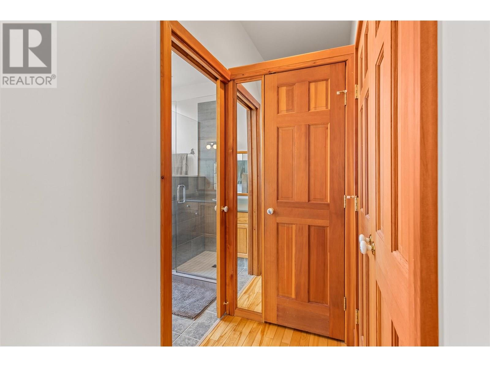 7020 Brolin Road, Logan Lake