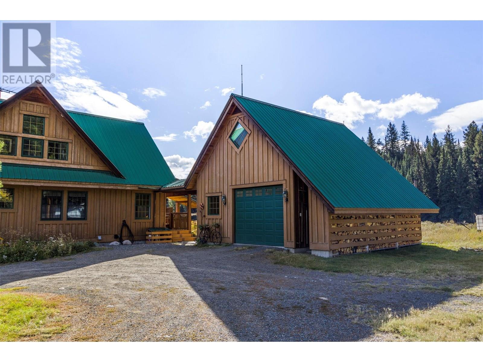 7020 Brolin Road, Logan Lake