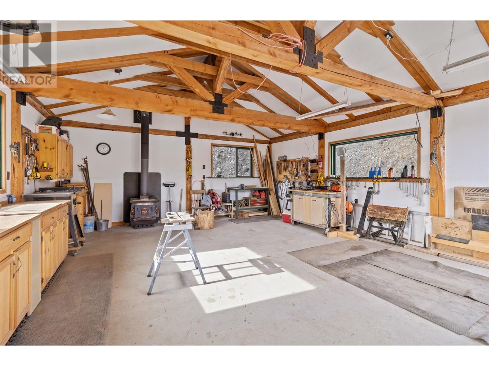 7020 Brolin Road, Logan Lake