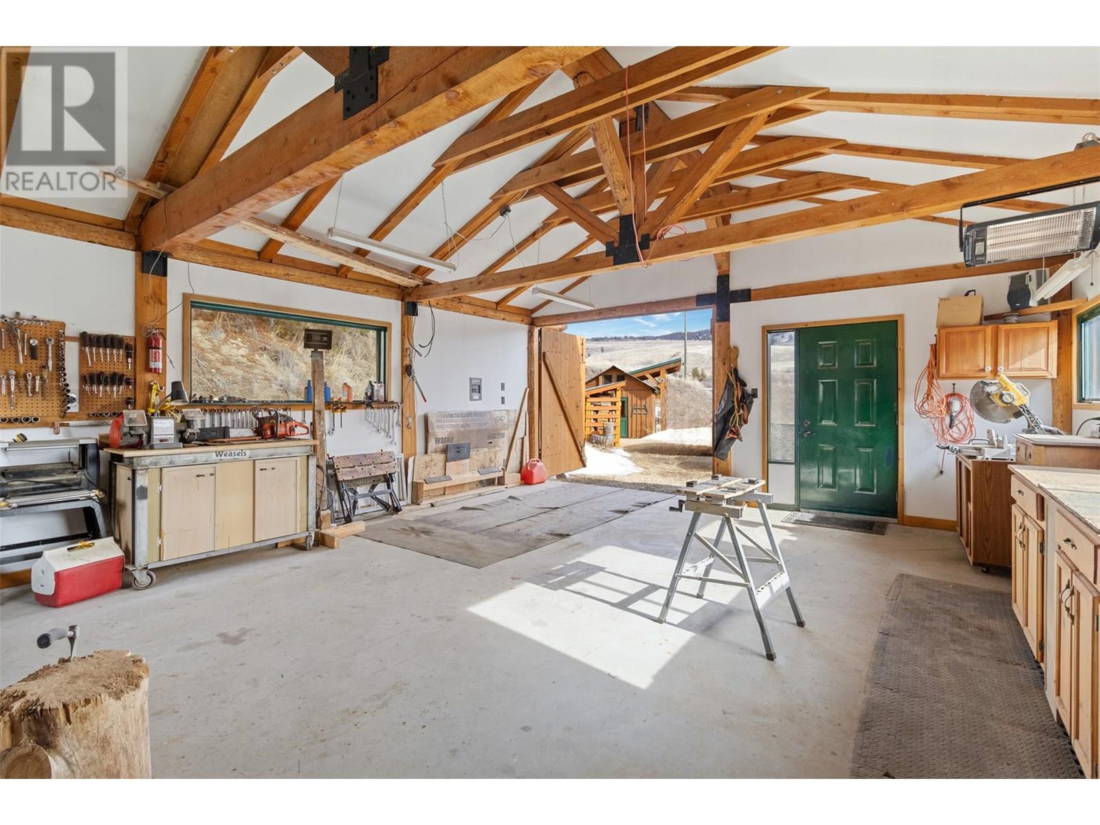 7020 Brolin Road, Logan Lake